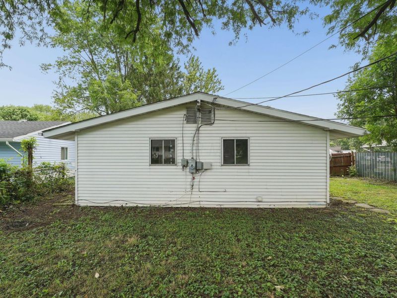 5038 Betsy Drive , Columbus, OH 43227 Photo 2