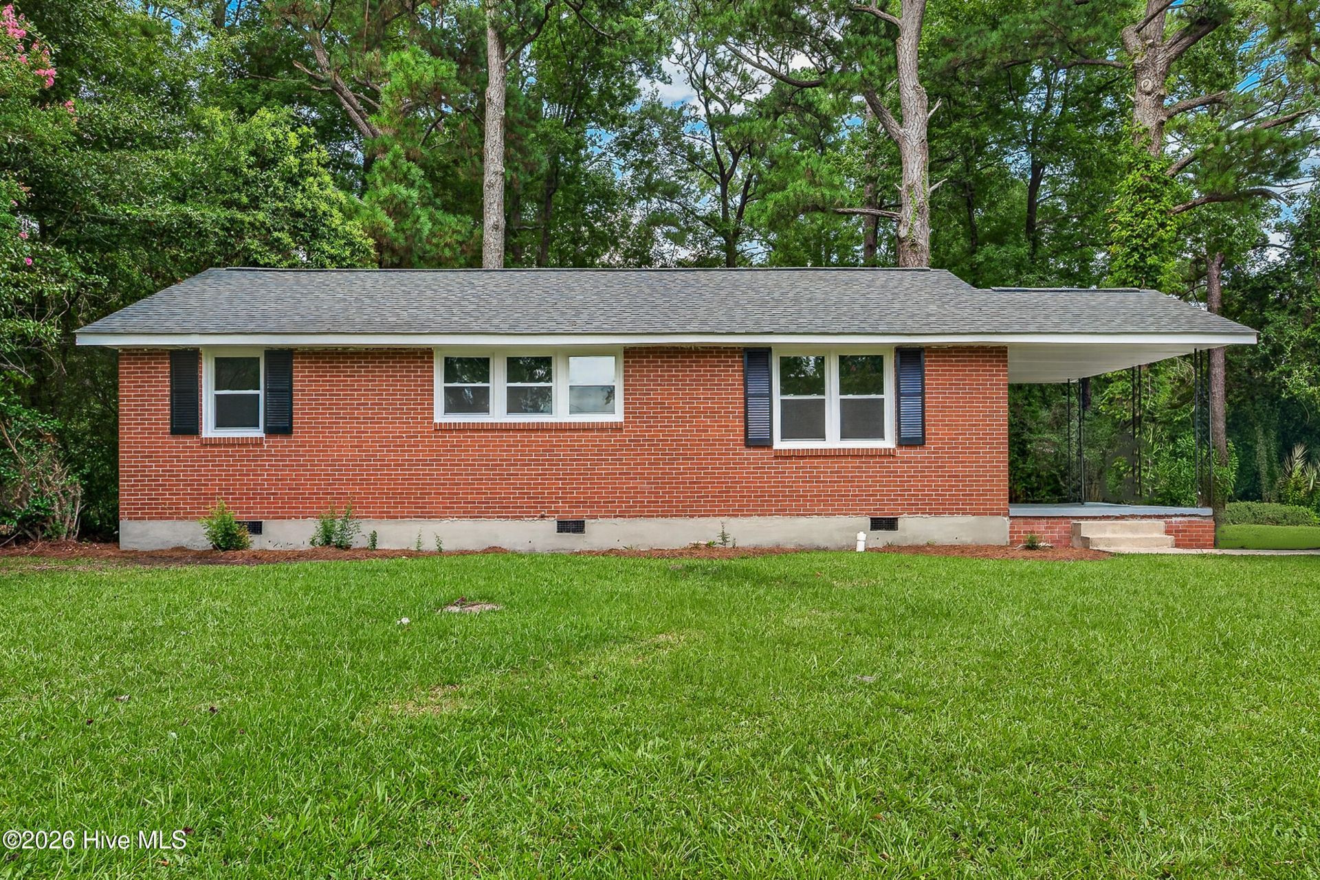 127 Kitt Drive, Jacksonville, NC 28540 Main Photo