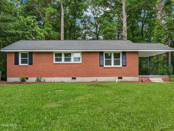 127 Kitt Drive, Jacksonville, NC 28540