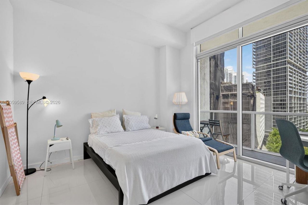500 Brickell Ave , Unit 1100, Miami, FL 33131 Photo