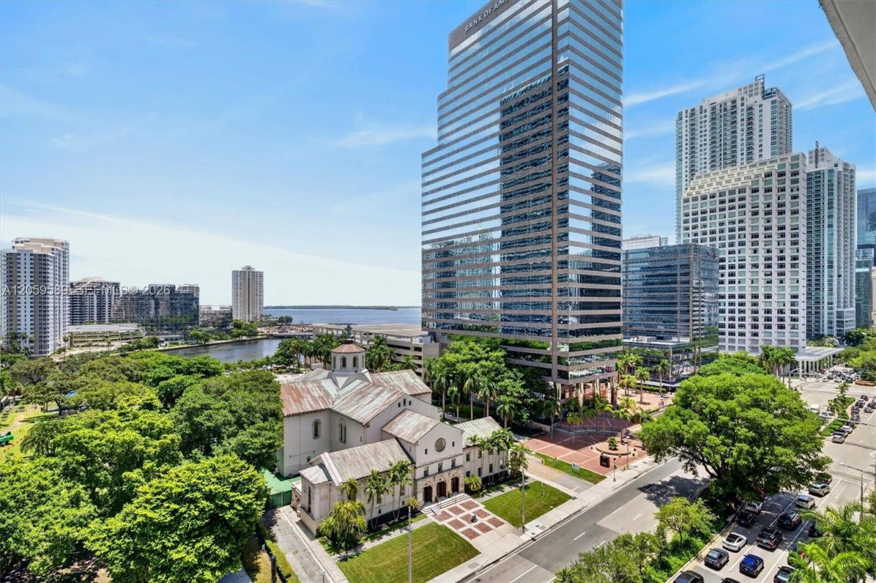 500 Brickell Ave , Unit 1100, Miami, FL 33131 Photo