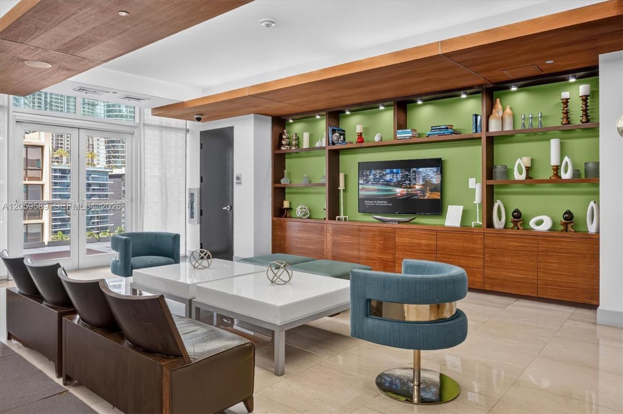 500 Brickell Ave , Unit 1100, Miami, FL 33131 Photo
