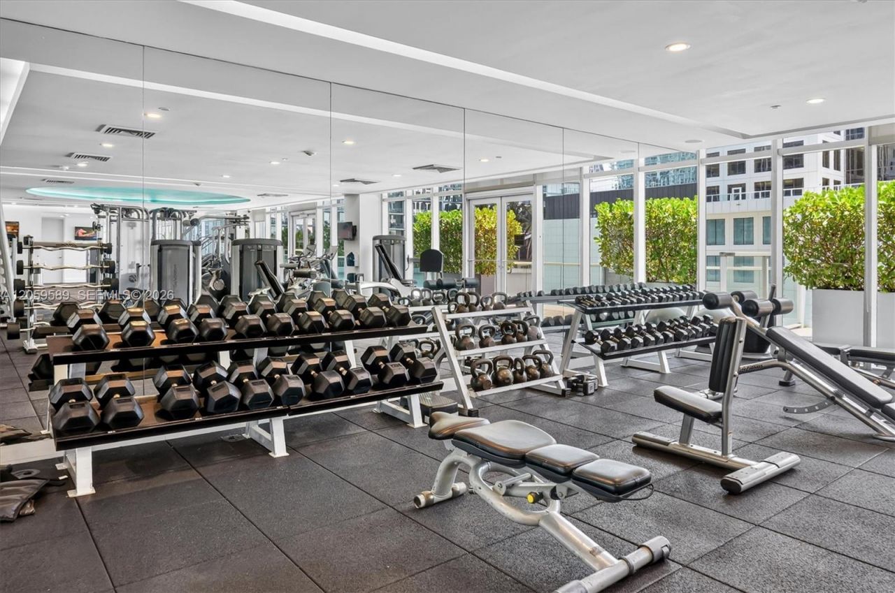 500 Brickell Ave , Unit 1100, Miami, FL 33131 Photo