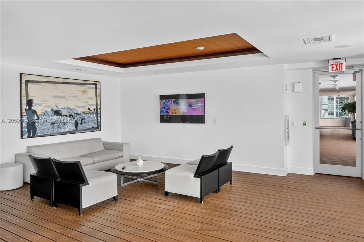 500 Brickell Ave , Unit 1100, Miami, FL 33131 Photo