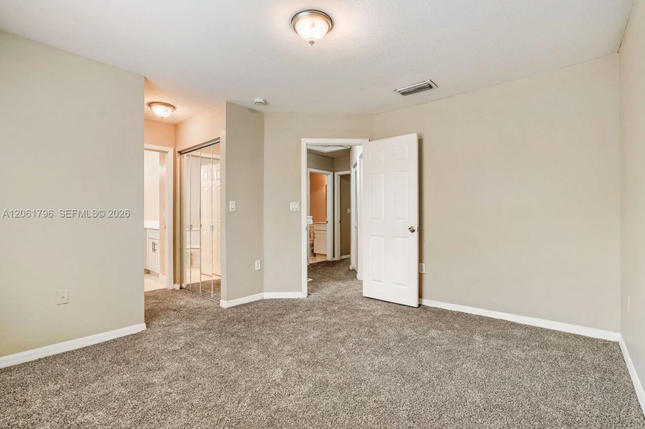 2296 NW 170th Ave, Pembroke Pines, FL 33028 Photo