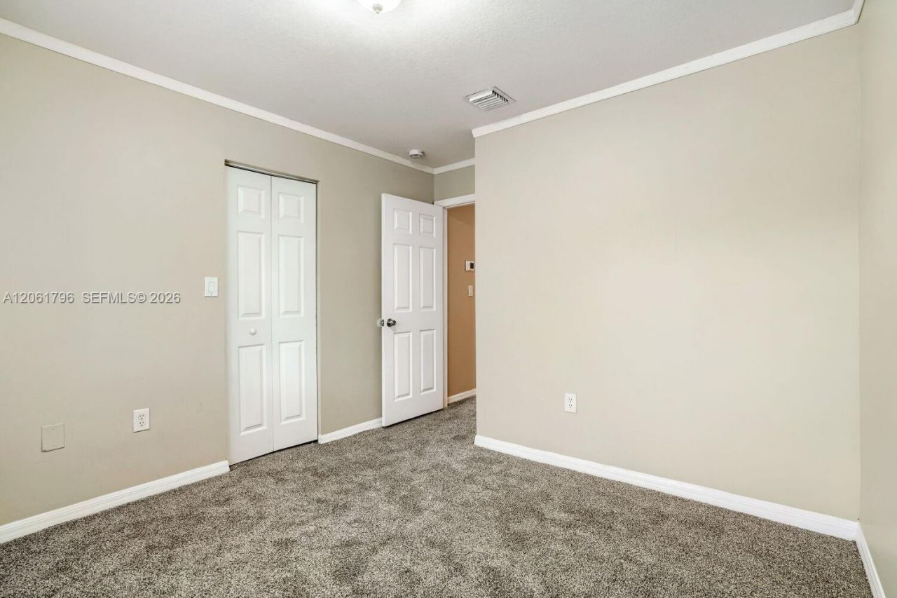 2296 NW 170th Ave, Pembroke Pines, FL 33028 Photo
