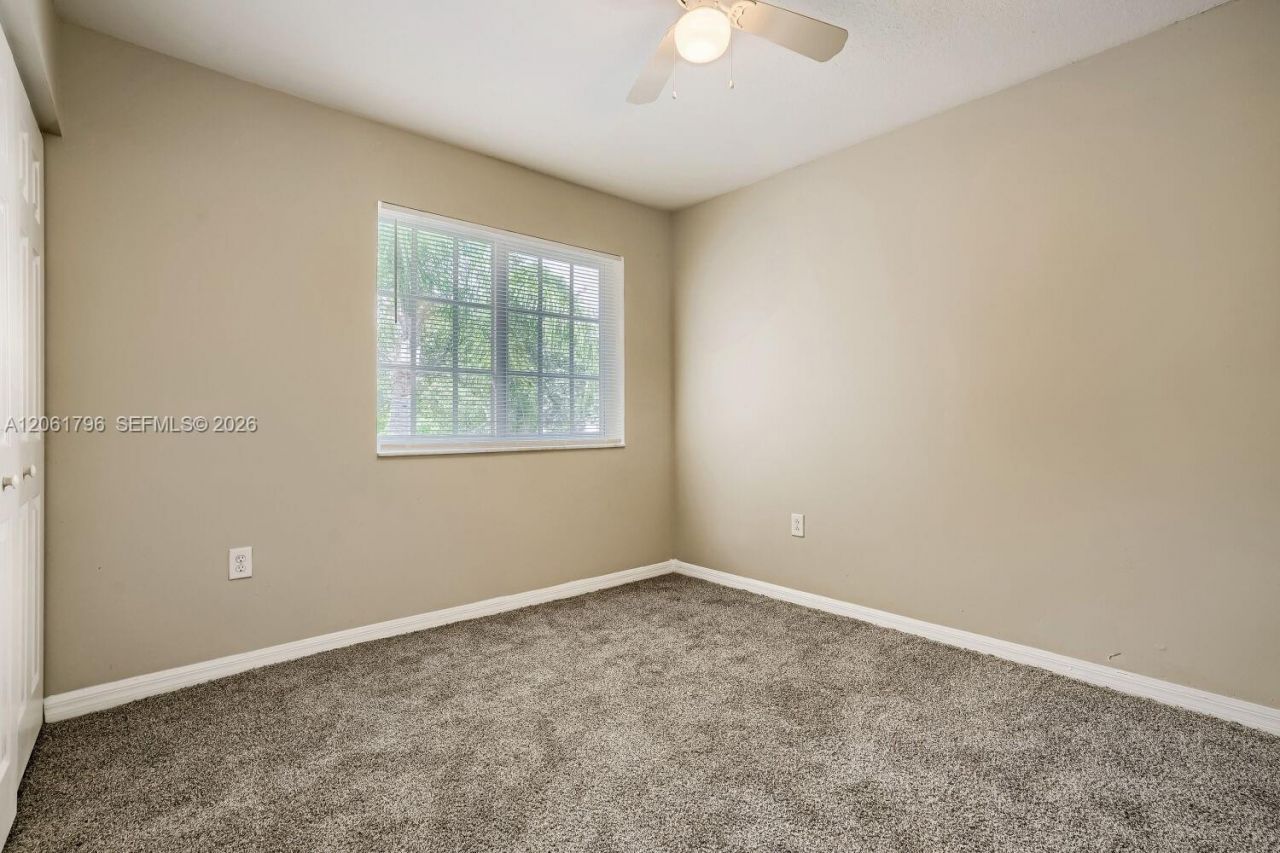 2296 NW 170th Ave, Pembroke Pines, FL 33028 Photo