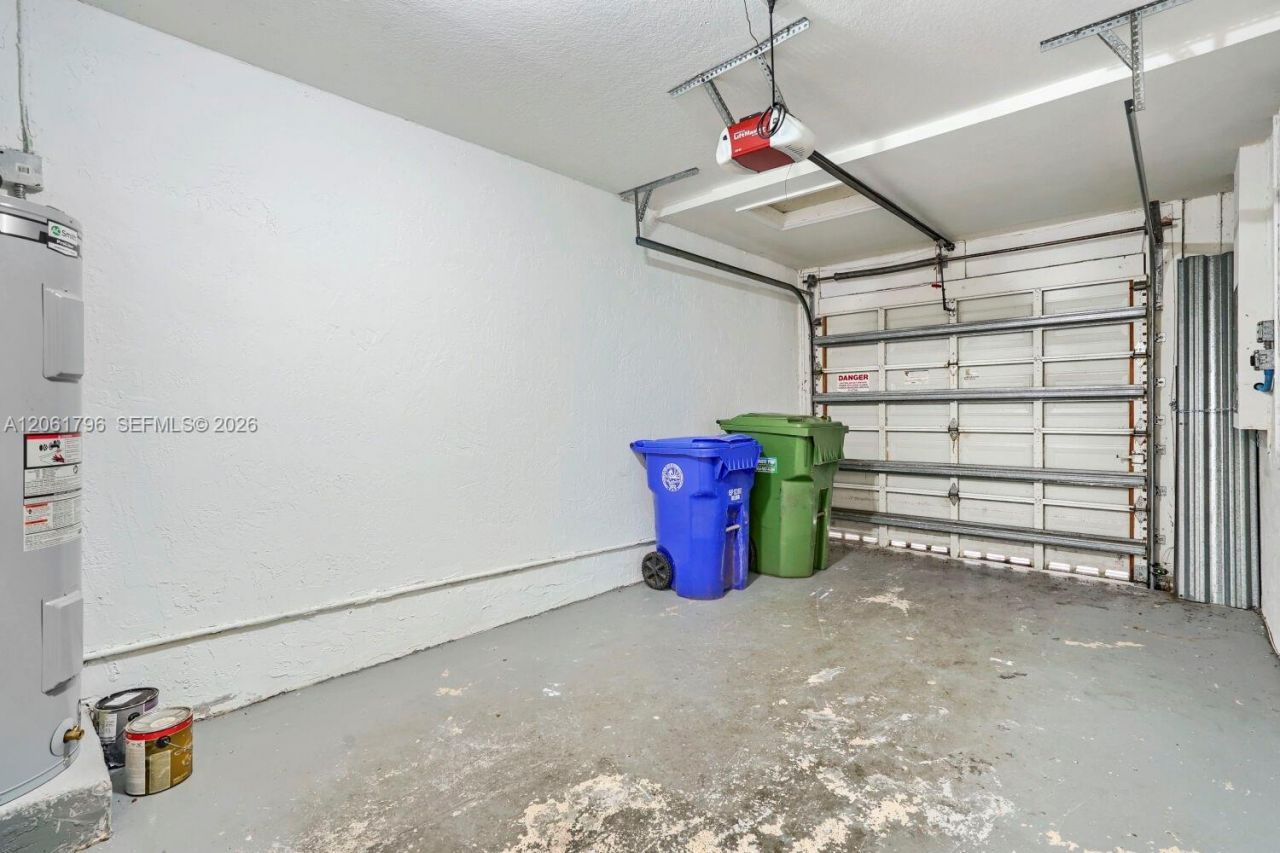 2296 NW 170th Ave, Pembroke Pines, FL 33028 Photo