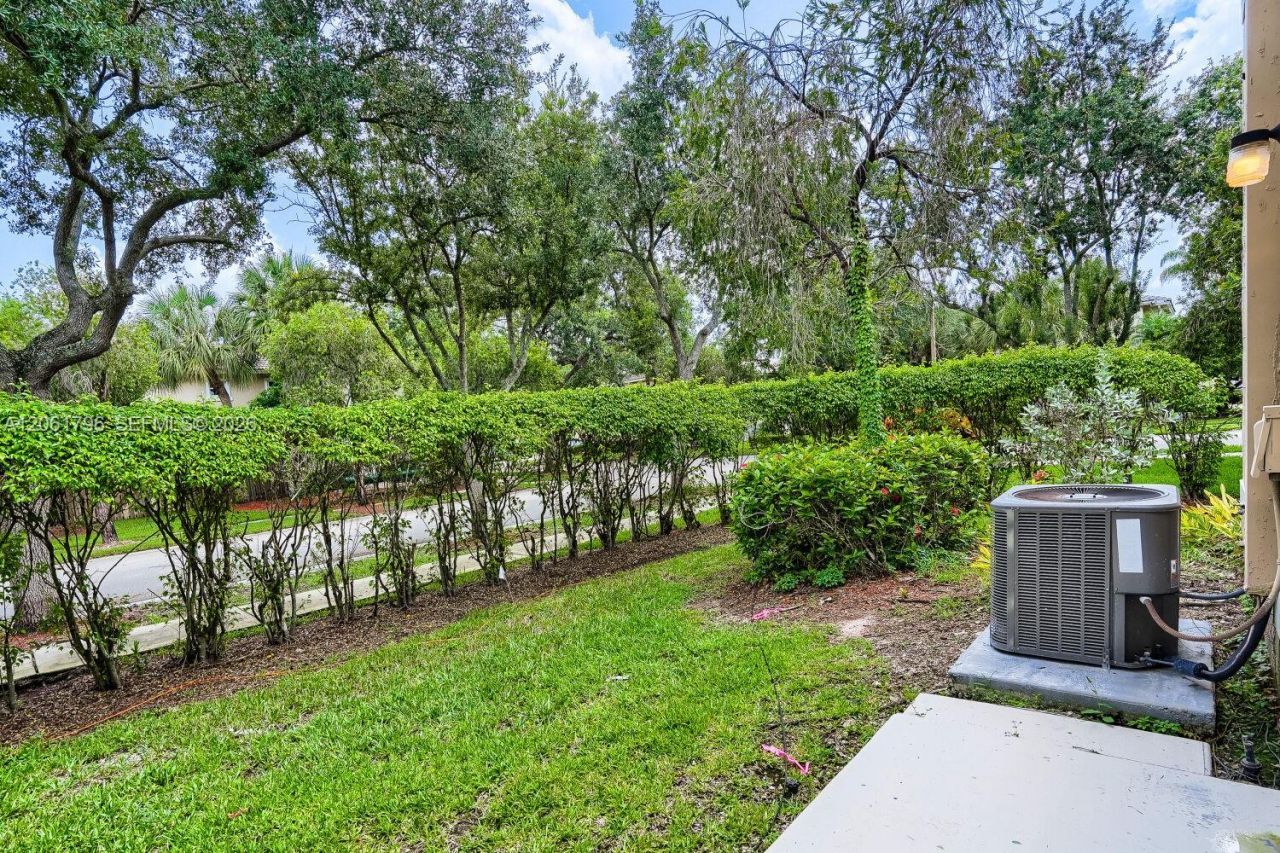 2296 NW 170th Ave, Pembroke Pines, FL 33028 Photo