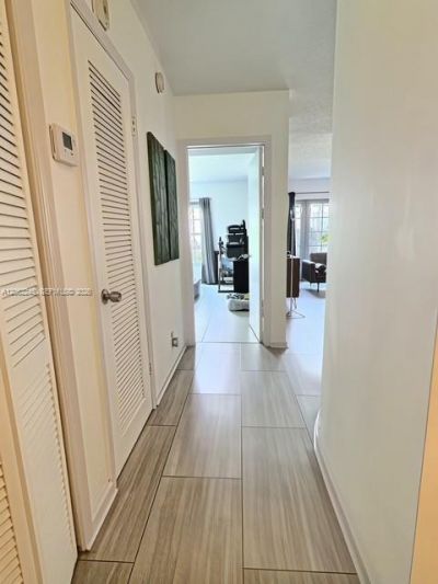 2270 NE 68th St, Unit 1906, Fort Lauderdale, FL 33308 Photo