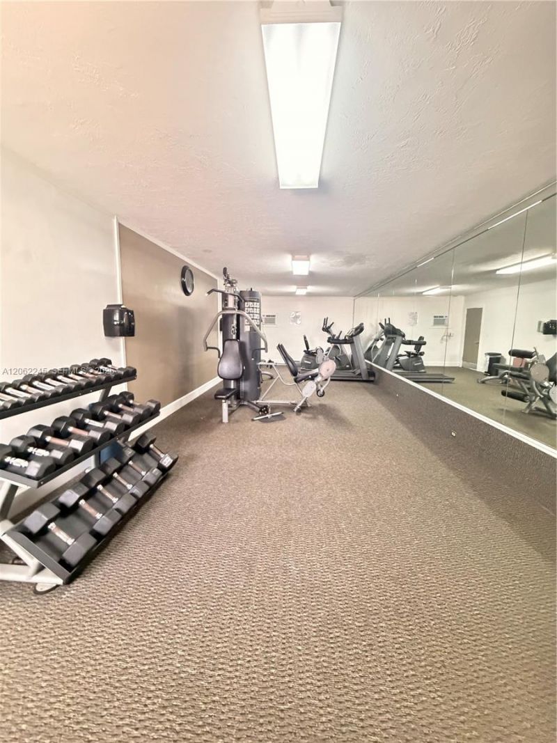 2270 NE 68th St, Unit 1906, Fort Lauderdale, FL 33308 Photo