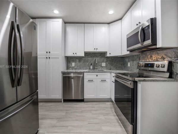 15391 S Dixie Hwy , Unit 61, Palmetto Bay, FL 33157