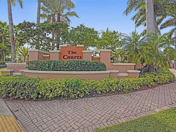 6560 NW 114th Ave , Unit 505, Doral, FL 33178