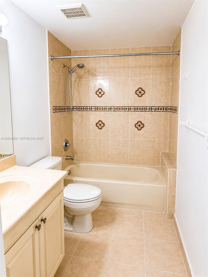 6560 NW 114th Ave, Unit 505, Doral, FL 33178 Photo