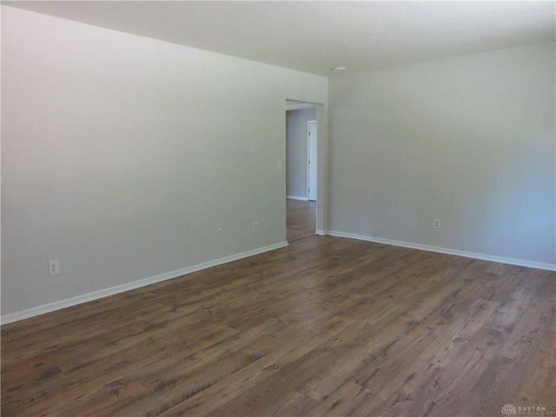 605 Shiloh Drive, Dayton, OH 45415 Photo 6