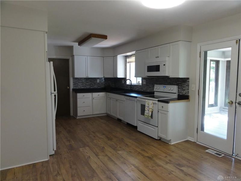 605 Shiloh Drive, Dayton, OH 45415 Photo 9