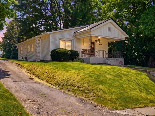 606 E Main Street, Albion, IN 46701