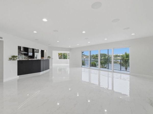 877 NE 195TH Street, Unit 222, Miami, FL 33179