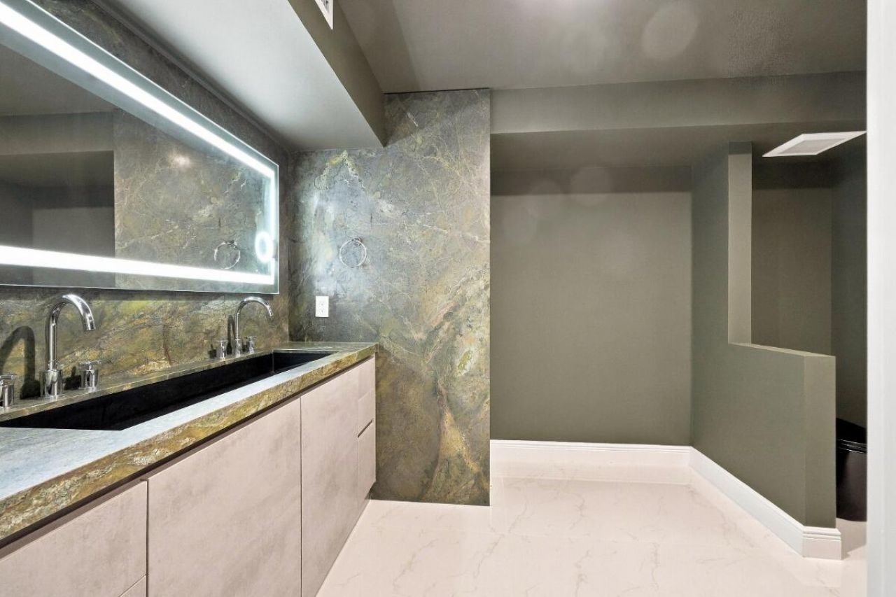 877 NE 195th Street, Unit 222, Miami, FL 33179 Photo