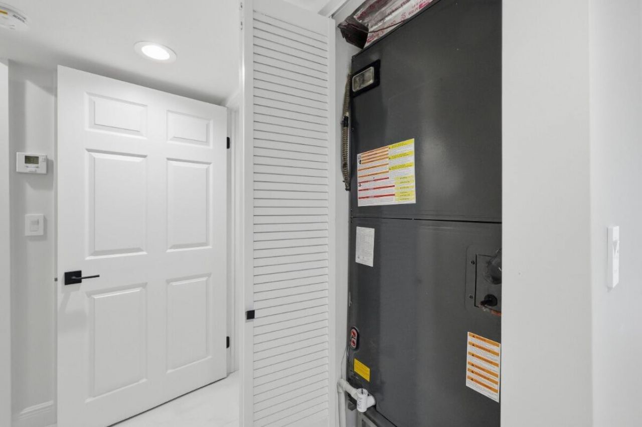 877 NE 195th Street, Unit 222, Miami, FL 33179 Photo