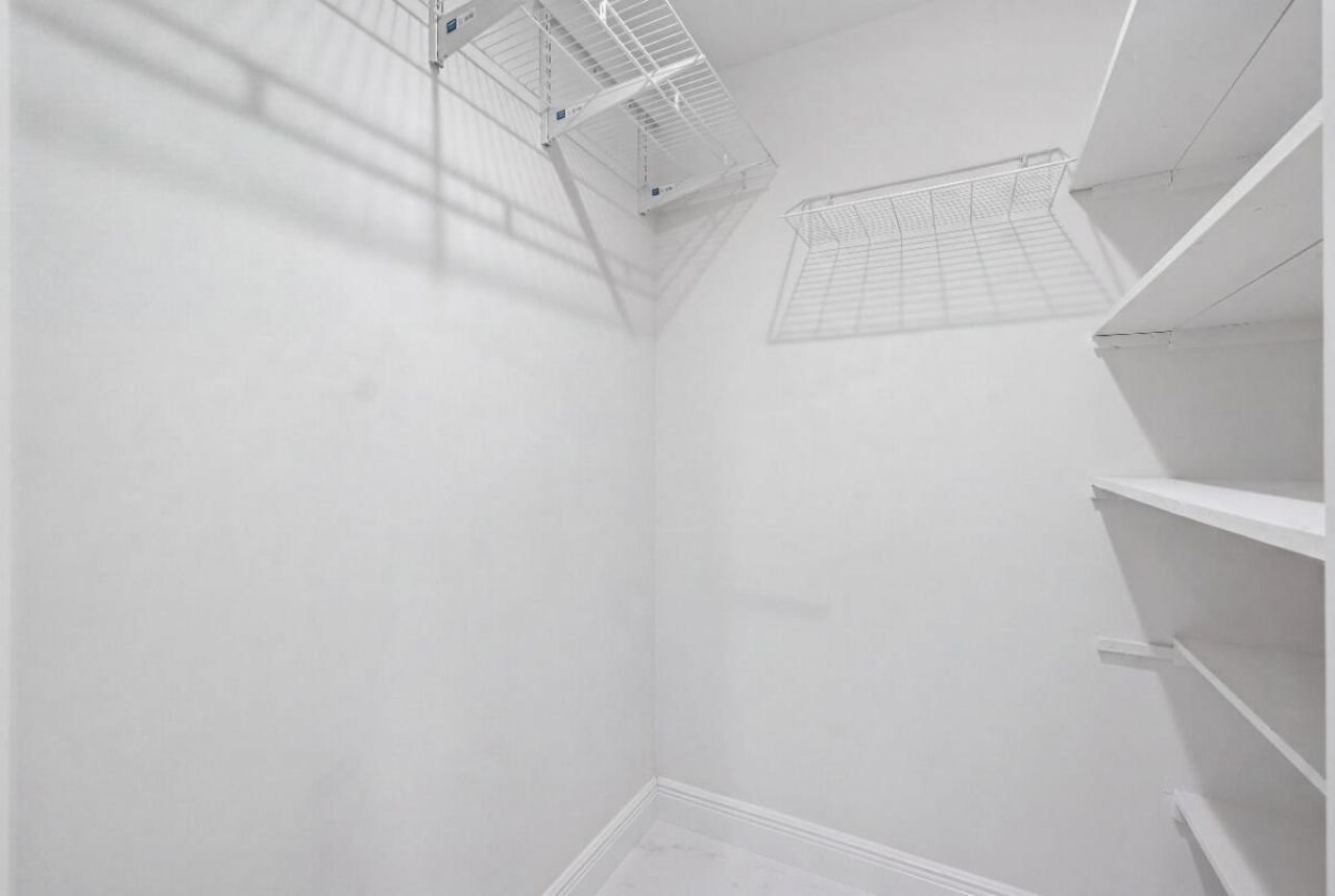 877 NE 195th Street, Unit 222, Miami, FL 33179 Photo