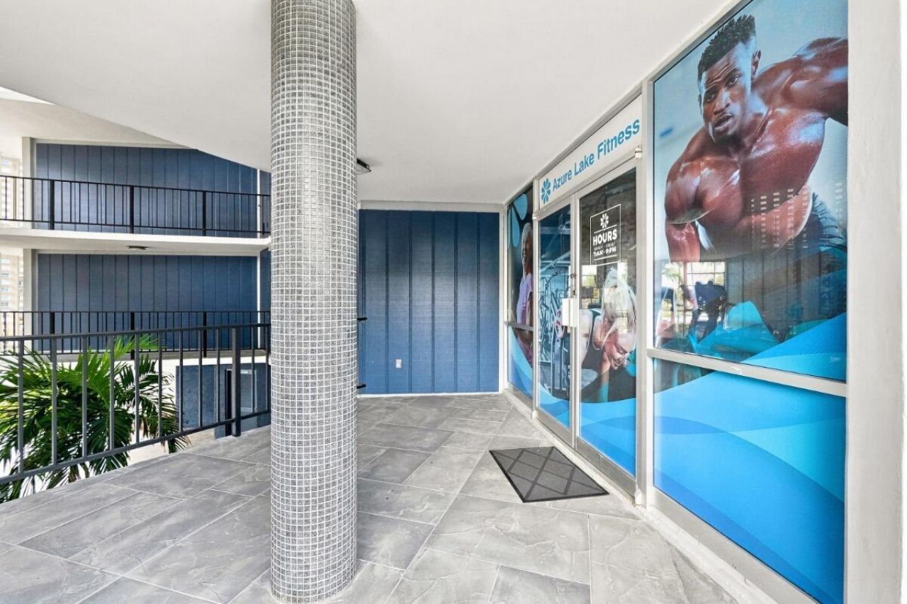 877 NE 195th Street, Unit 222, Miami, FL 33179 Photo