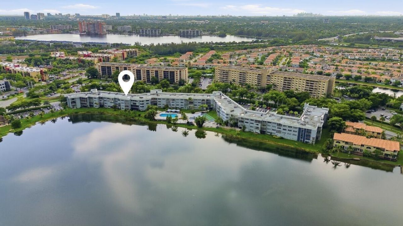 877 NE 195th Street, Unit 222, Miami, FL 33179 Photo