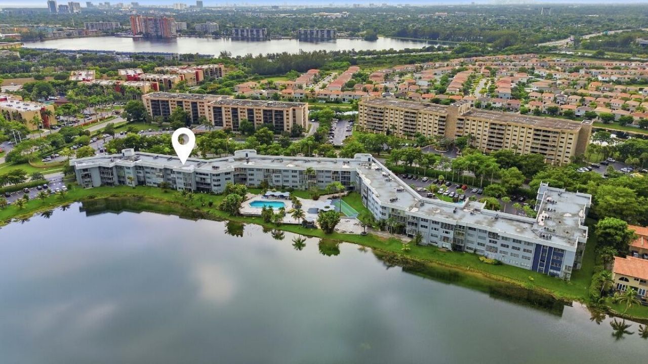 877 NE 195th Street, Unit 222, Miami, FL 33179 Photo