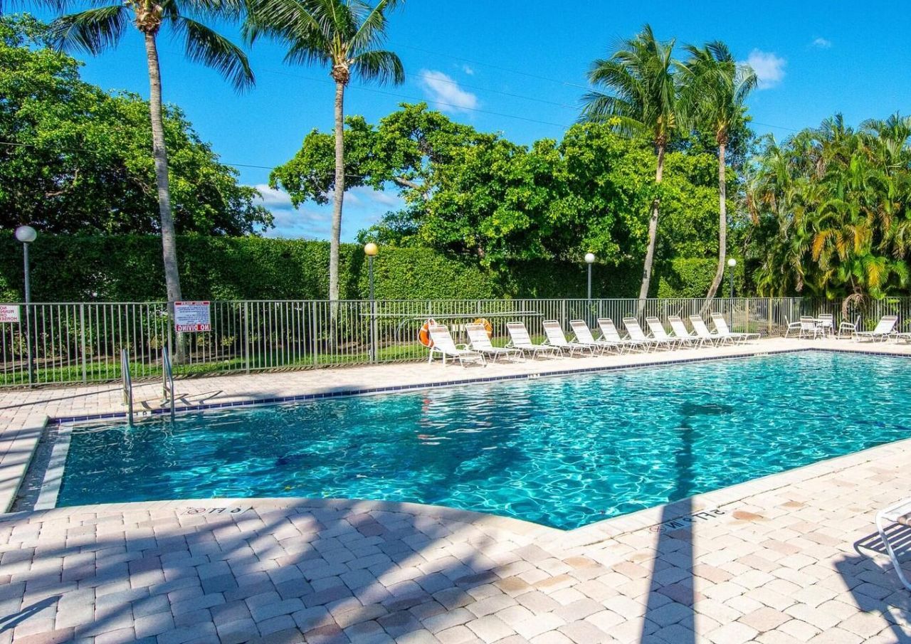 1602 Belmont Place, Boynton Beach, FL 33436 Photo