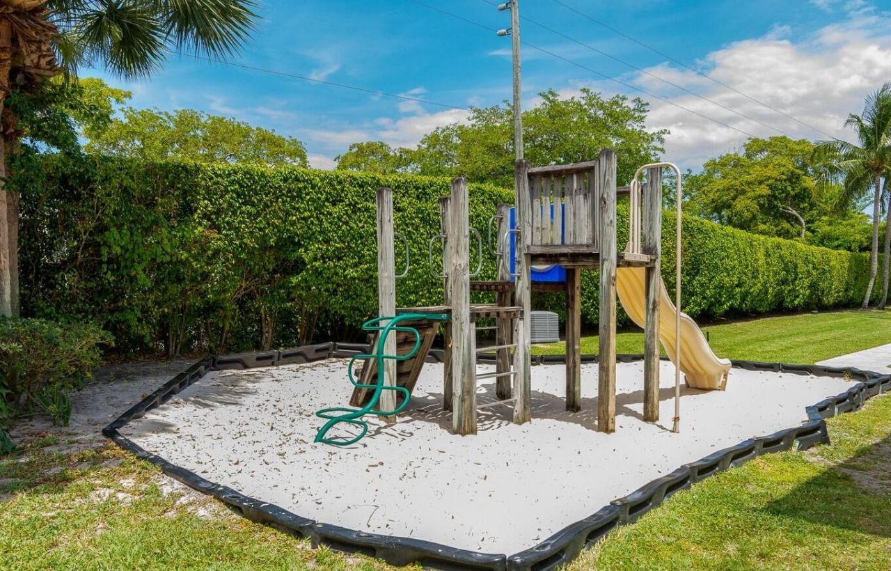 1602 Belmont Place, Boynton Beach, FL 33436 Photo