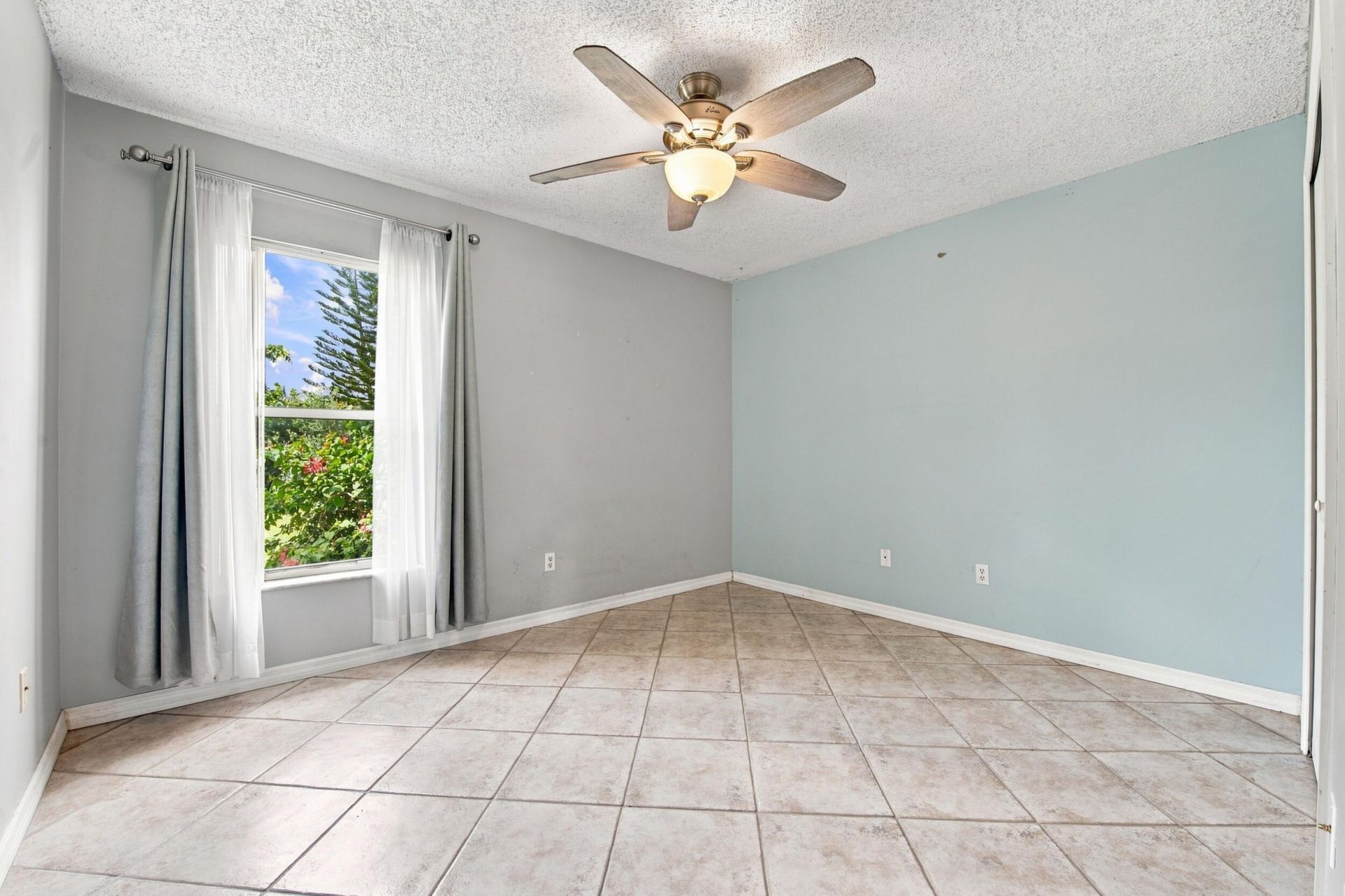674 SW Lakehurst Drive, Port Saint Lucie, FL 34983 Photo