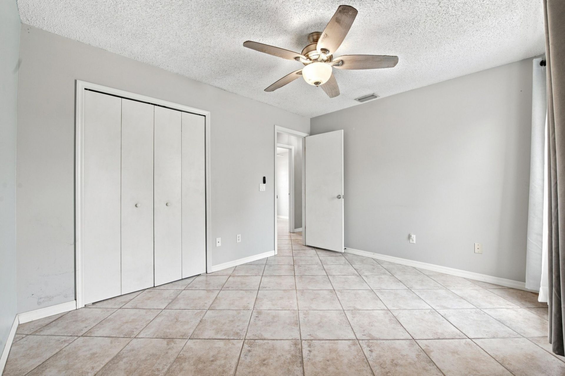 674 SW Lakehurst Drive, Port Saint Lucie, FL 34983 Photo