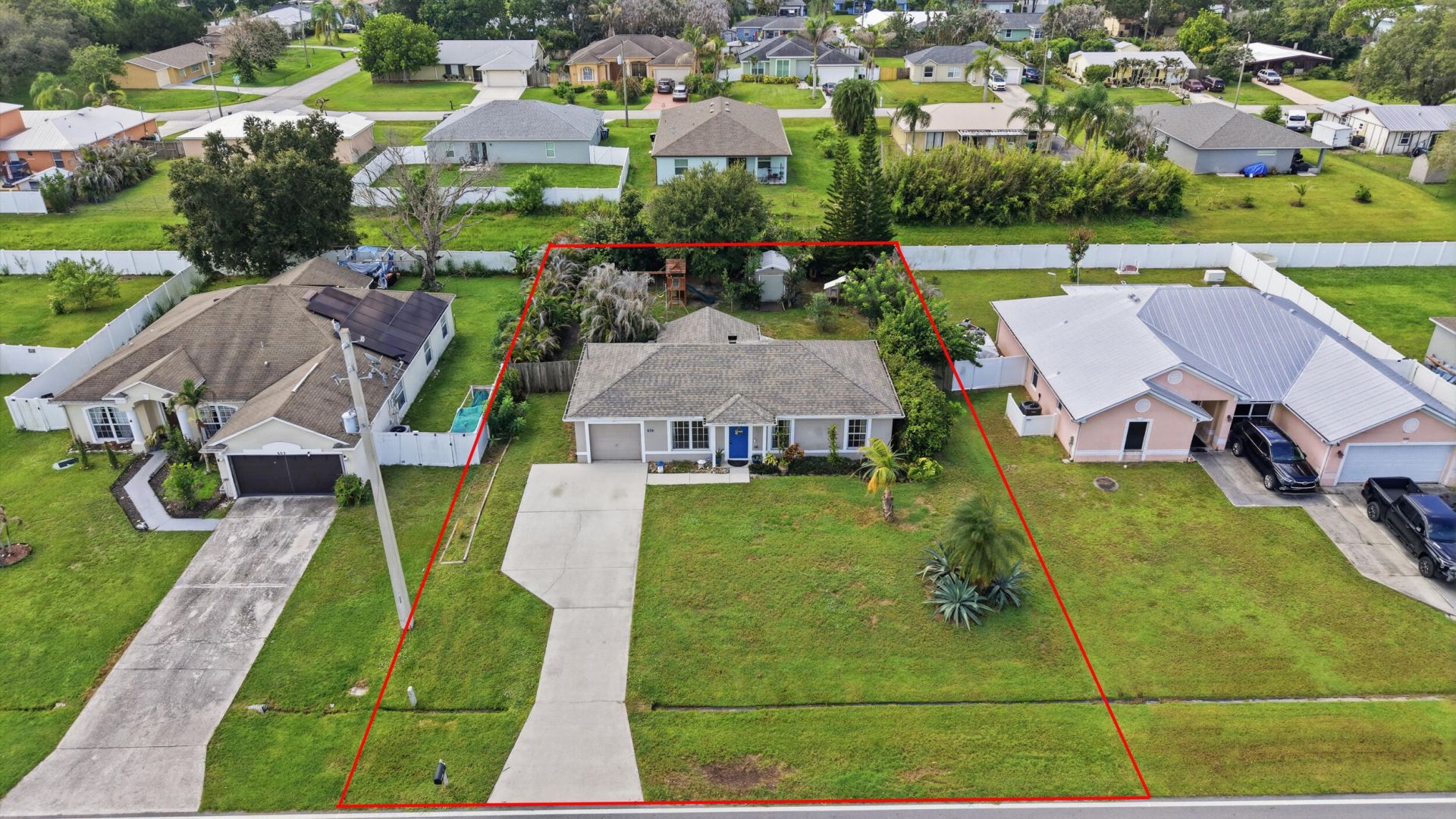 674 SW Lakehurst Drive, Port Saint Lucie, FL 34983 Photo
