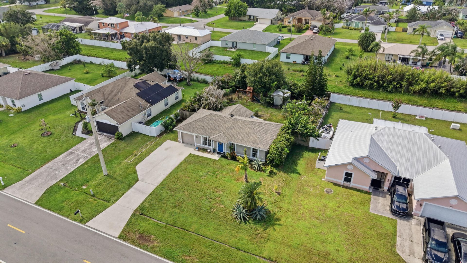 674 SW Lakehurst Drive, Port Saint Lucie, FL 34983 Photo