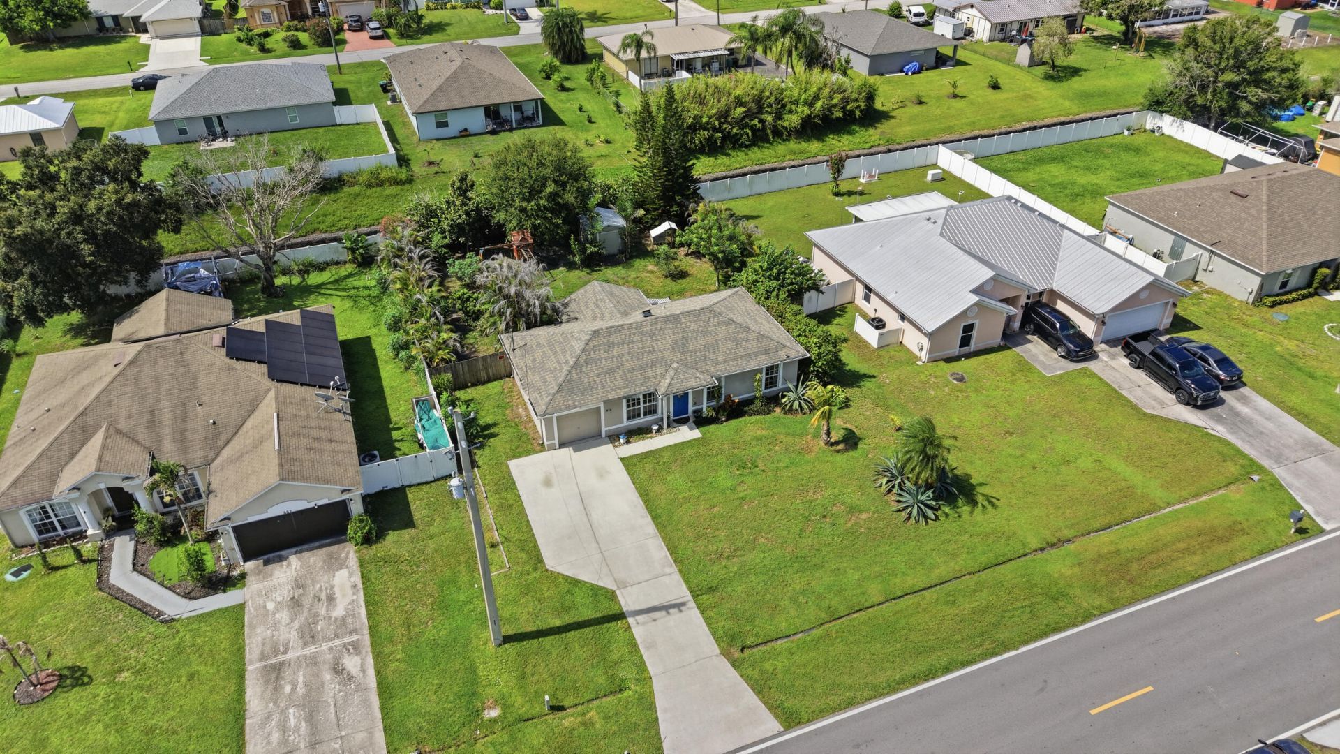 674 SW Lakehurst Drive, Port Saint Lucie, FL 34983 Photo