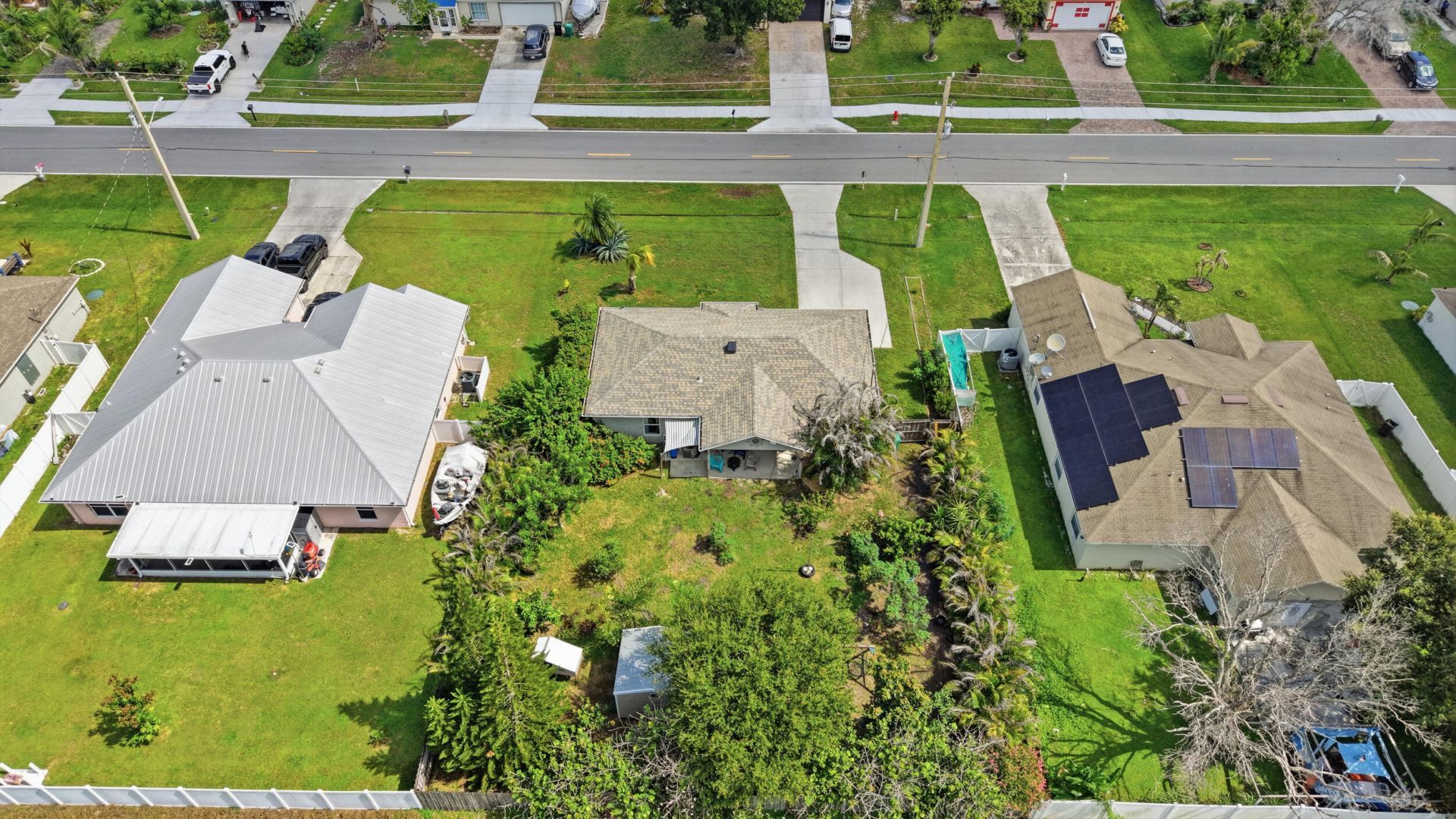 674 SW Lakehurst Drive, Port Saint Lucie, FL 34983 Photo