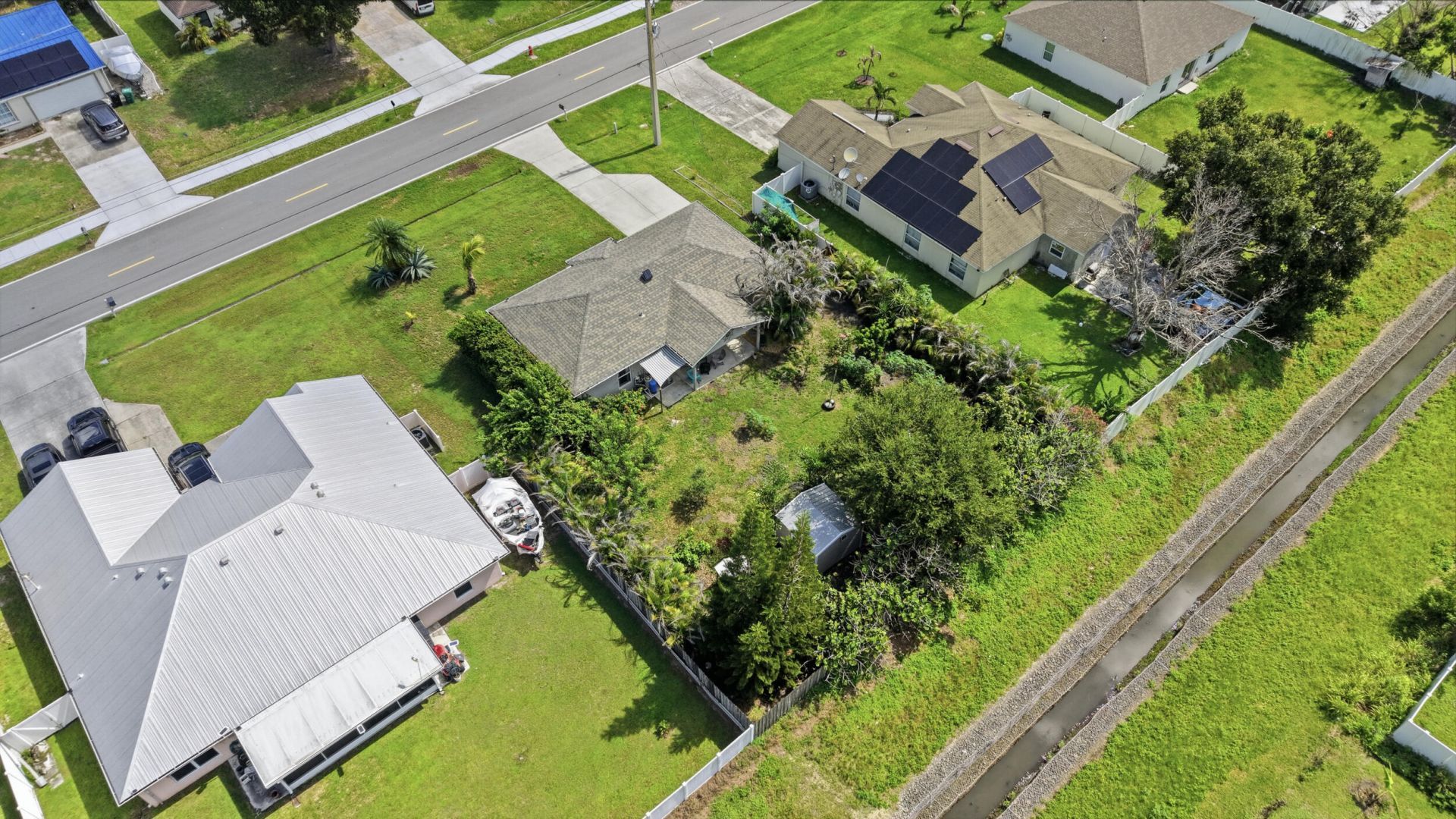 674 SW Lakehurst Drive, Port Saint Lucie, FL 34983 Photo