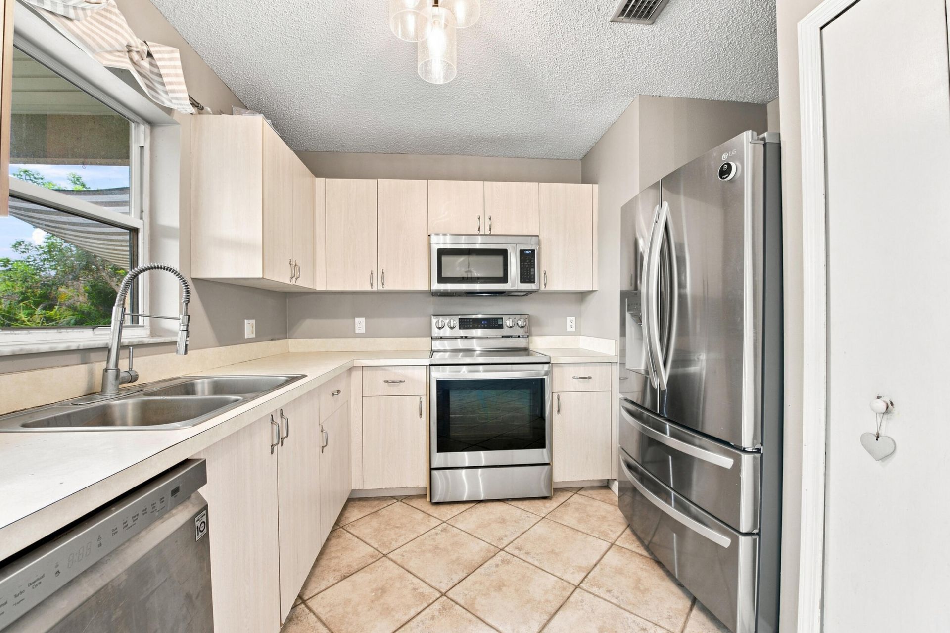 674 SW Lakehurst Drive, Port Saint Lucie, FL 34983 Photo