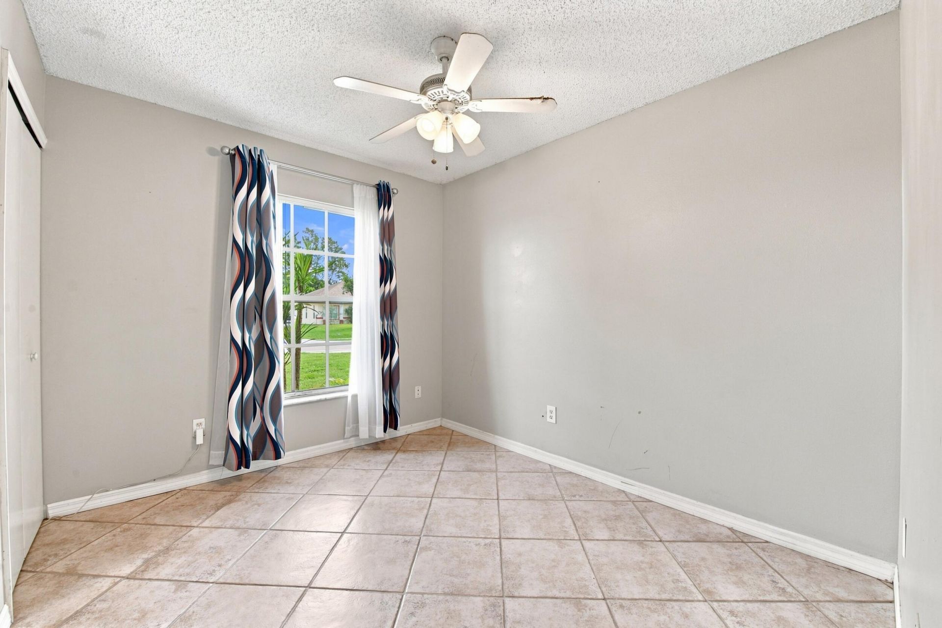 674 SW Lakehurst Drive, Port Saint Lucie, FL 34983 Photo