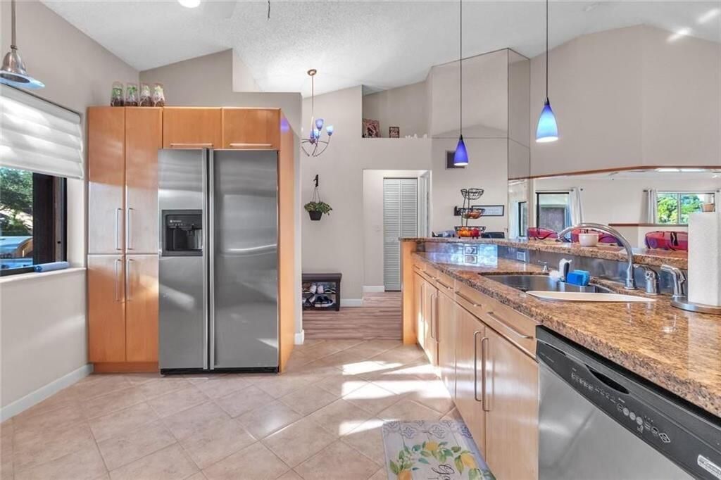 7212 Primrose Lane, Unit 7212, Tamarac, FL 33321 Photo