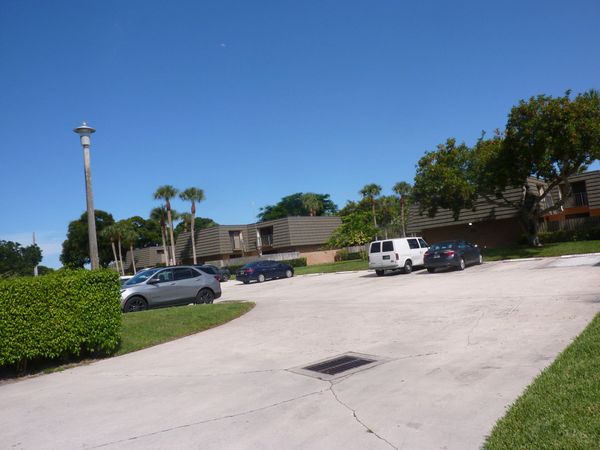3203 32nd Way, West Palm Beach, FL 33407
