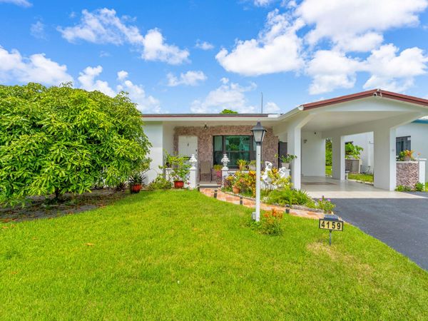 4159 NW 52nd Avenue, Lauderdale Lakes, FL 33319