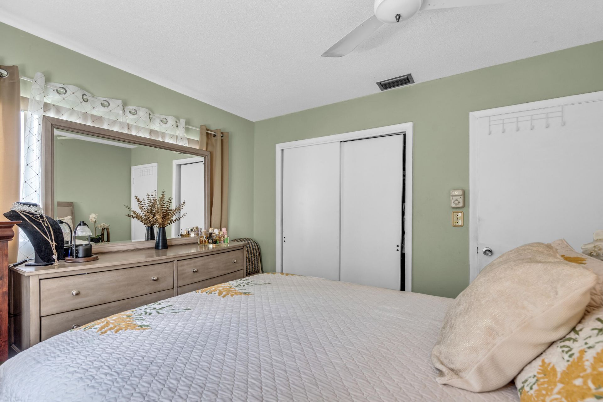 4159 NW 52nd Avenue, Lauderdale Lakes, FL 33319 Photo