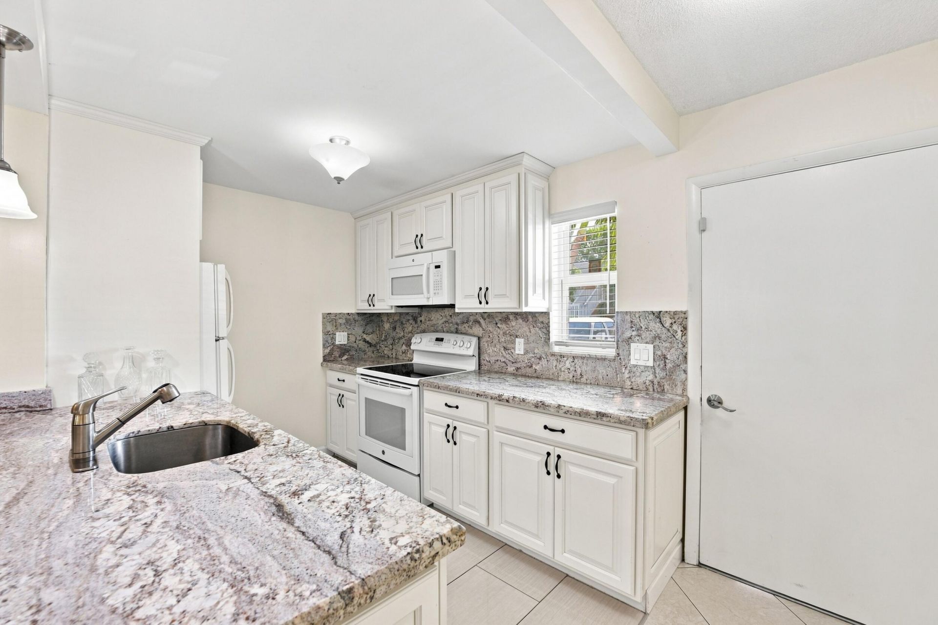 2223 NE 1st Court, Unit 101, Boynton Beach, FL 33435 Photo