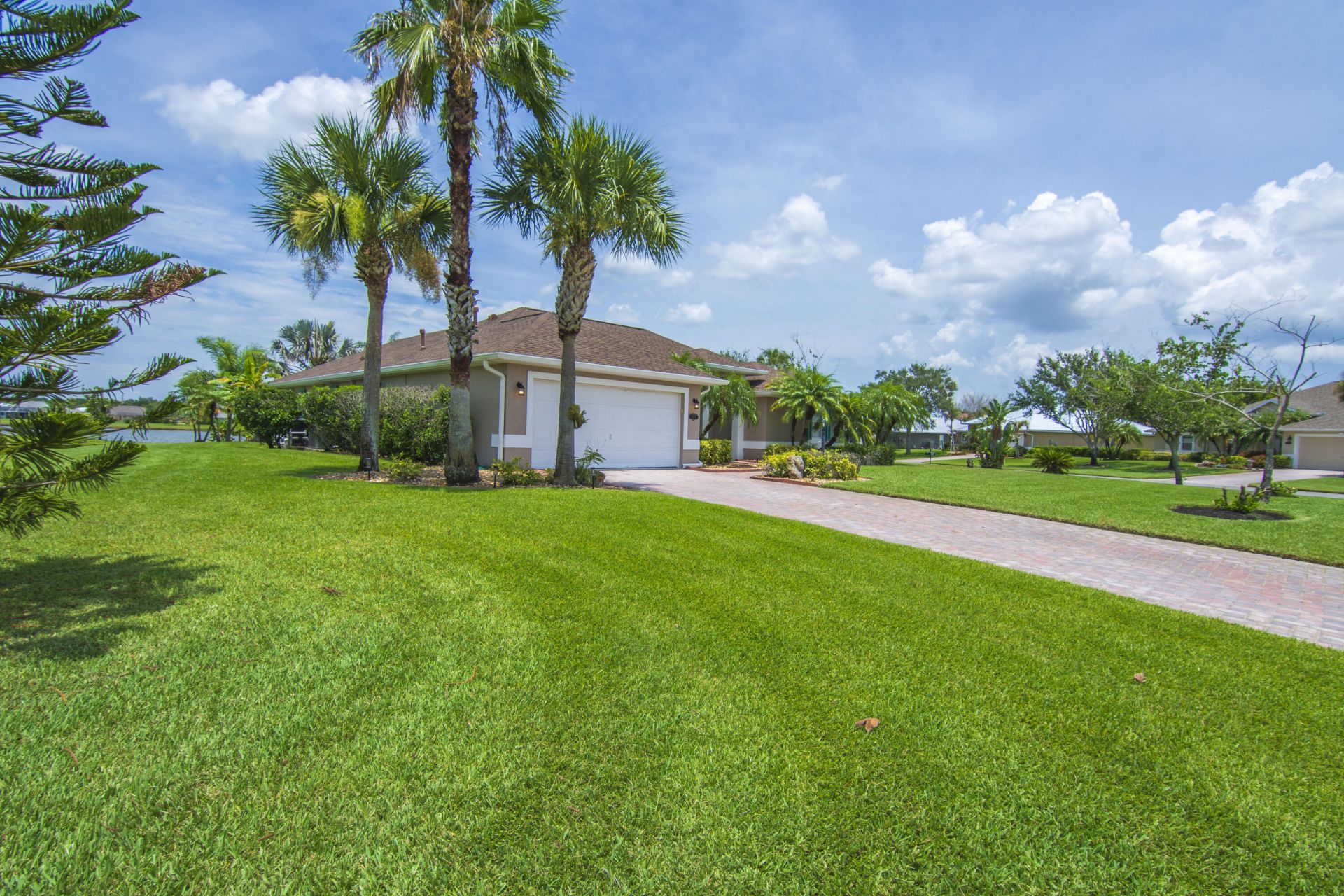 1025 Southlakes Way Sw, Vero Beach, FL 32968 Photo