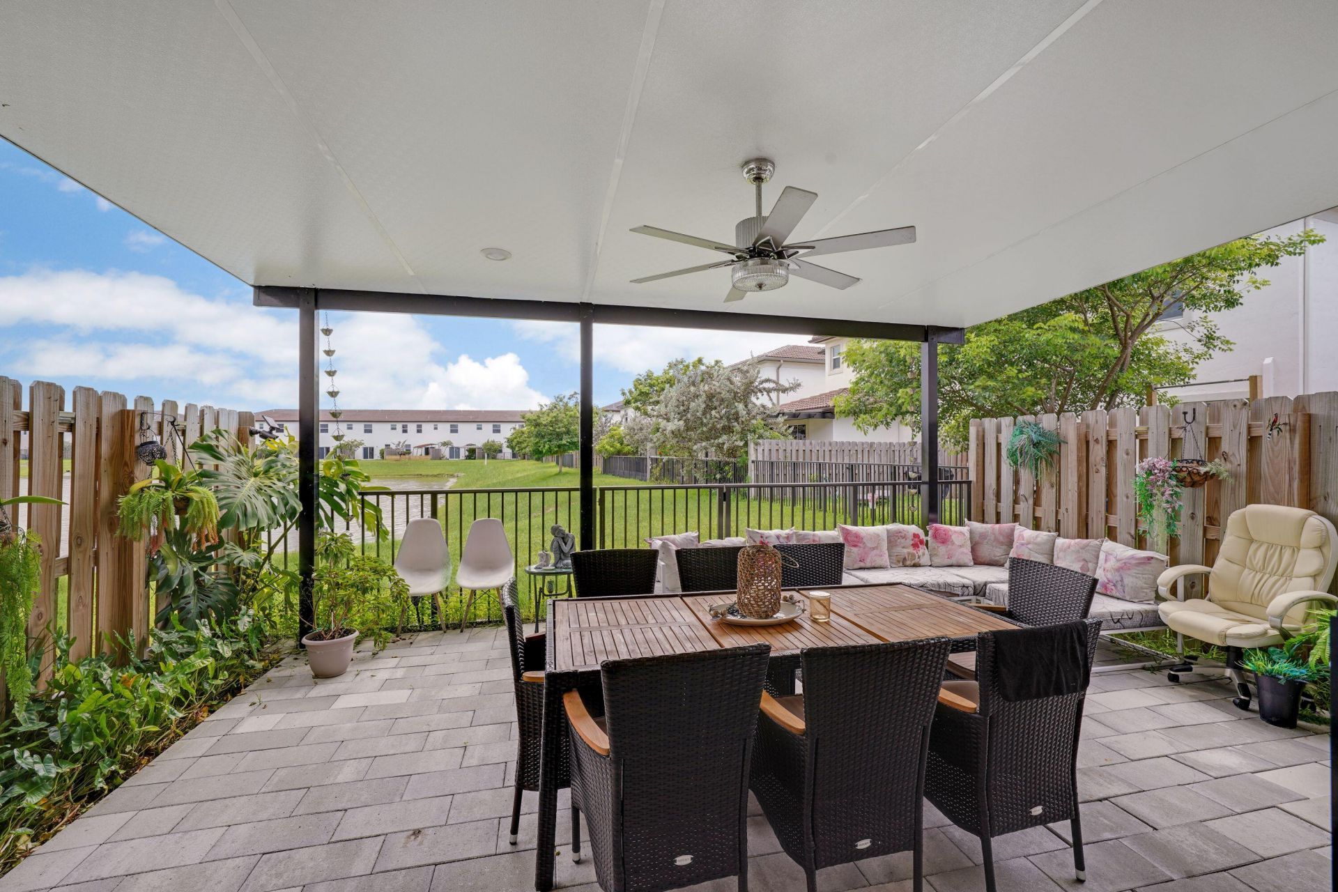 12960 NW 22nd Place, Miami, FL 33167 Photo