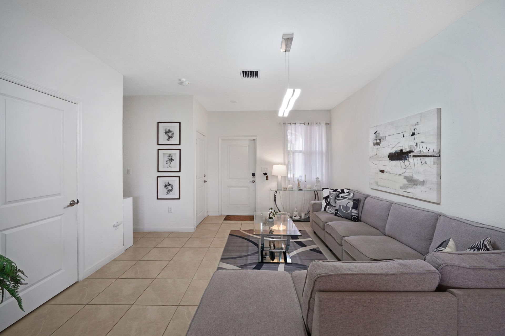 12960 NW 22nd Place, Miami, FL 33167 Photo