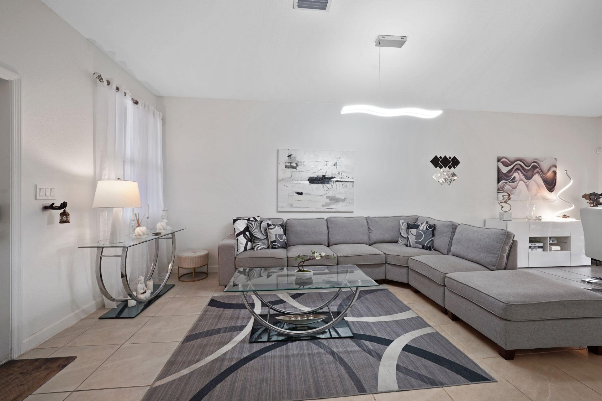 12960 NW 22nd Place, Miami, FL 33167 Photo