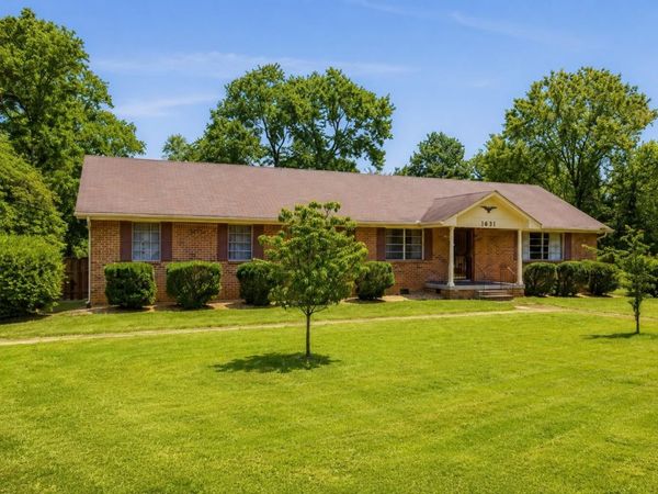 1631 Mary Dupre Drive , Chattanooga, TN 37421