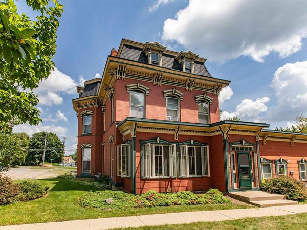401 S Iowa Street, Dodgeville, WI 53533